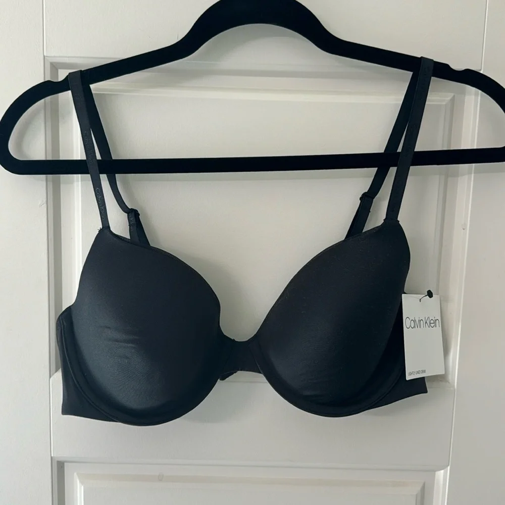 Calvin Klein Black Lightly Lined Demi Bra 36B - Picture 1 of 6